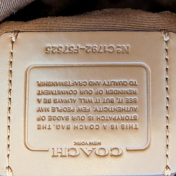 Coach Daisy Kaleidoscope Print Wallet - Picture 4 of 4